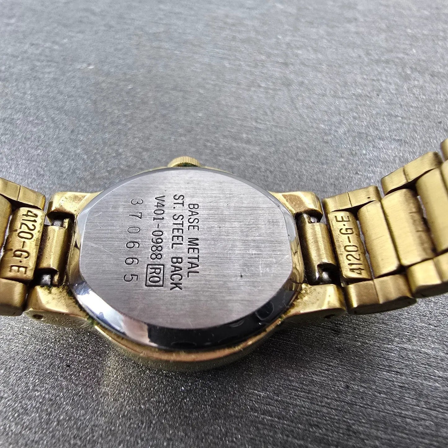 Seiko Watch Women 19mm Cream Dial Gold Tone Round Vintage V401-0988 New BatteryK9