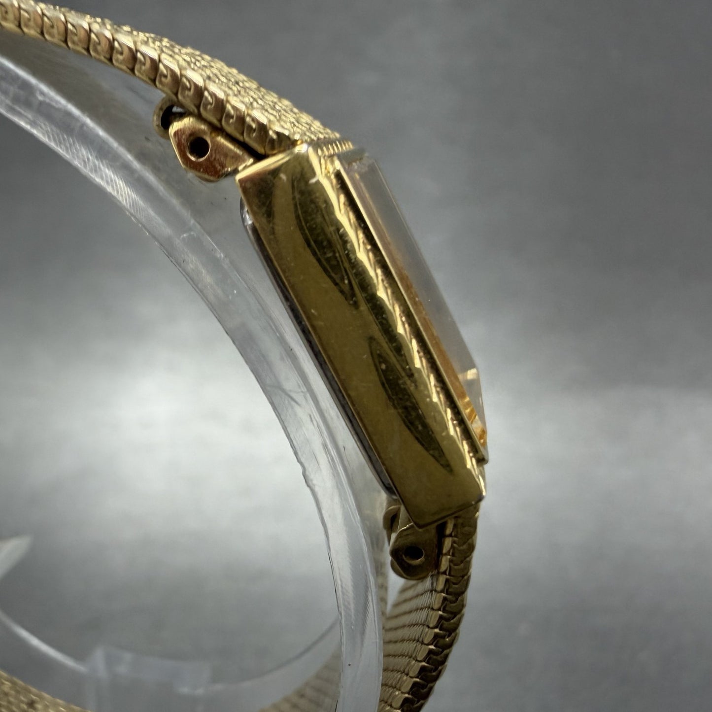 Seiko Tank Watch Women 14mm Gold Dial Gold Tone Rectangle 1F20-5A59 New Battery3