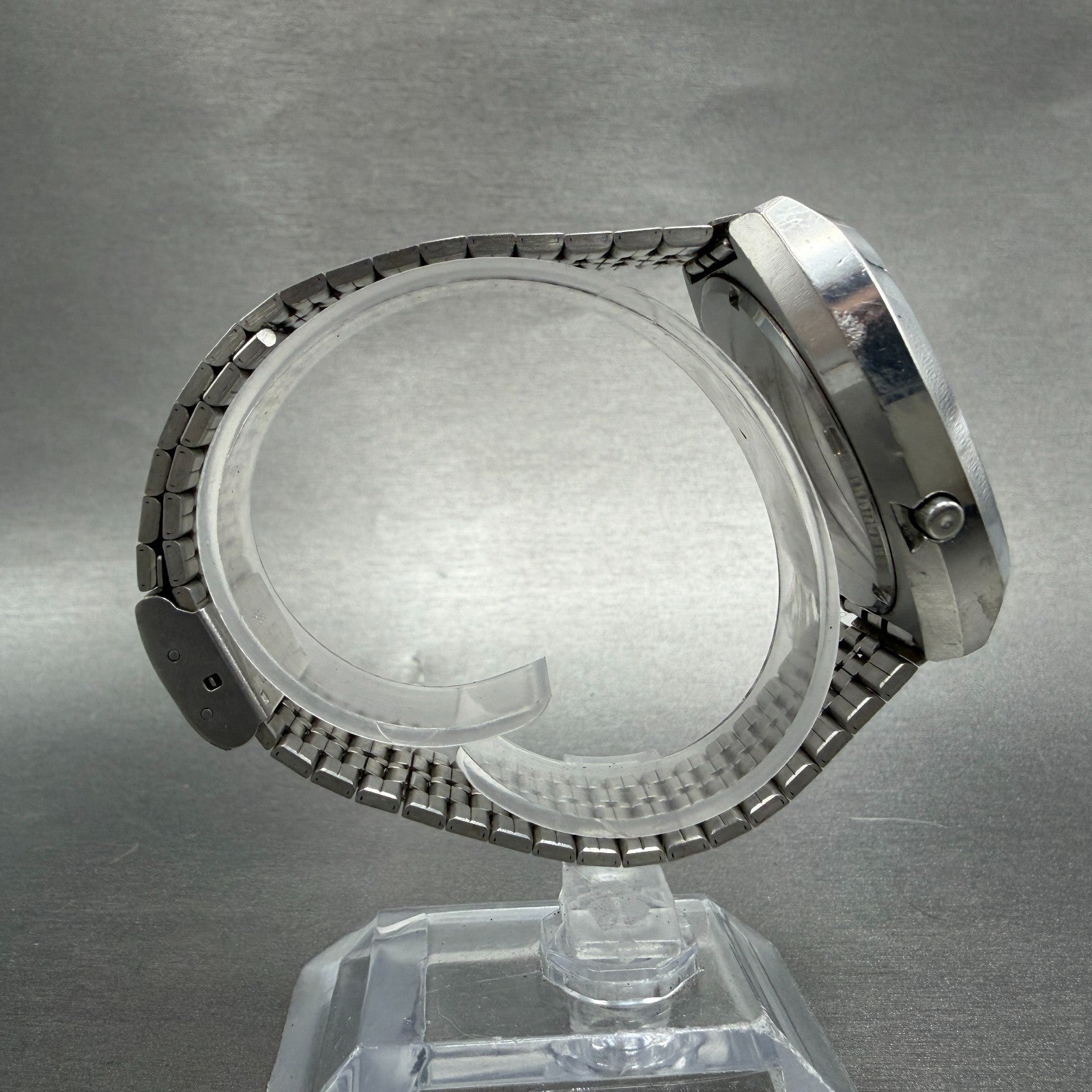 Orient Digital Watch Men 39mm LCD Silver Tone Green Dial TS641102-40 PARTS9