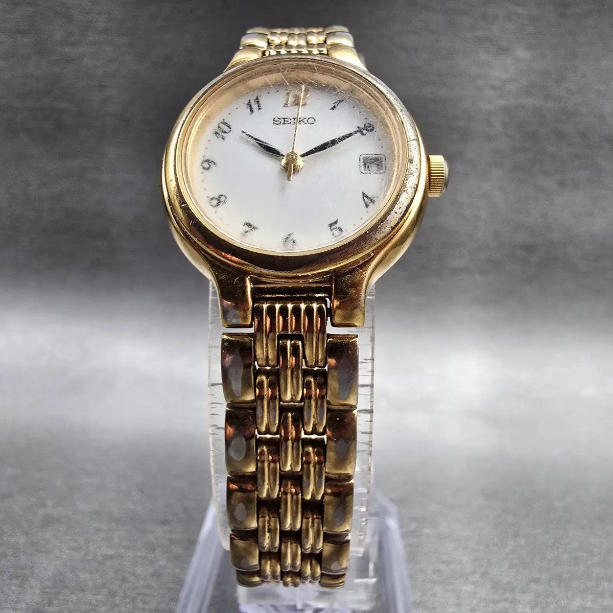 Seiko Watch Women 23mm White Dial Gold Tone Date Round 7N82-0228 New Battery JP95