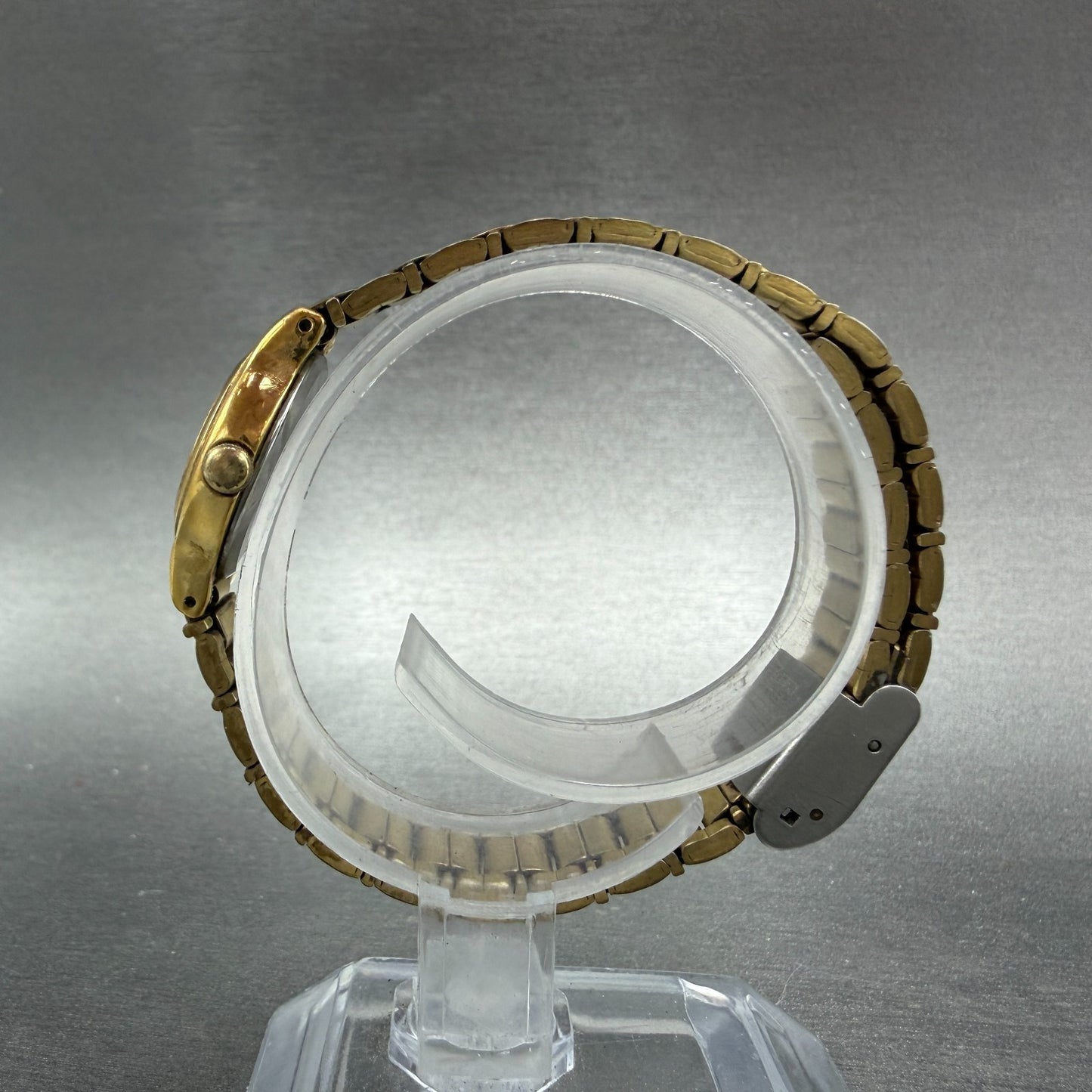 Seiko Watch Women 19mm Champagne Dial Gold Tone Round VTG V401-0510 New Battery6
