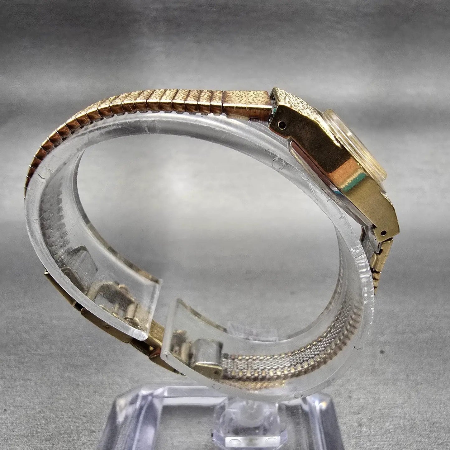 Seiko Watch Women 16mm Gold Dial Gold Tone Round  Manual Wind Works VTG 11-04598