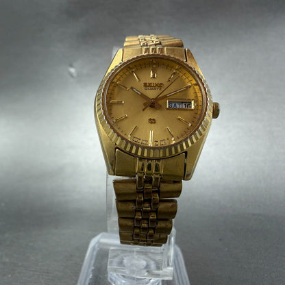 Seiko SQ Watch Women 24mm Gold Dial Gold Tone Daydate 3Y03-0169 New Battery5