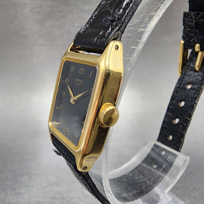 Seiko Tank Watch Women 17mm Black Dial Gold Tone Rectangle V4005538 New Battery2