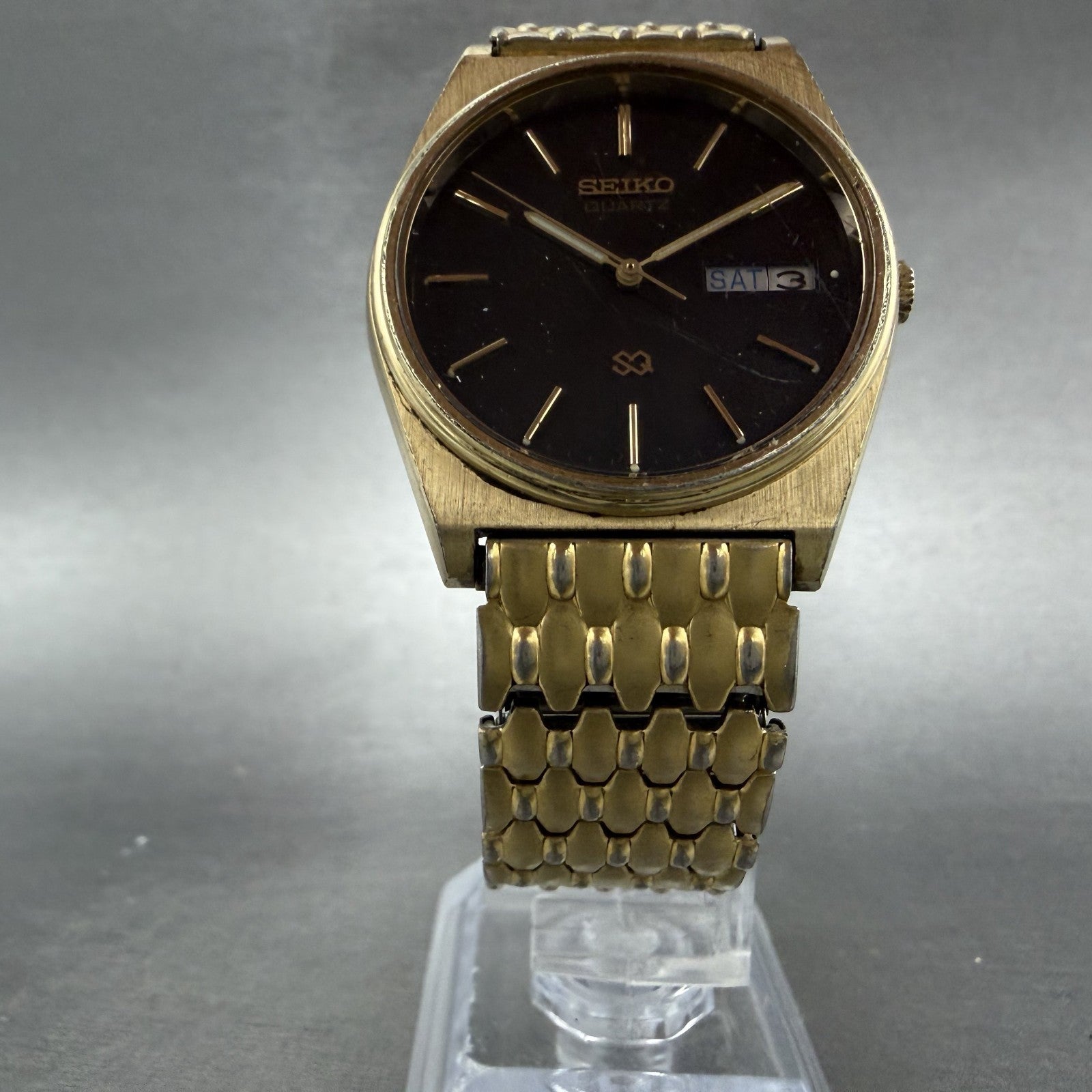 Seiko SQ Watch Men 33mm Black Dial Gold Tone Round Daydate VTG 6923-7039 PARTS6