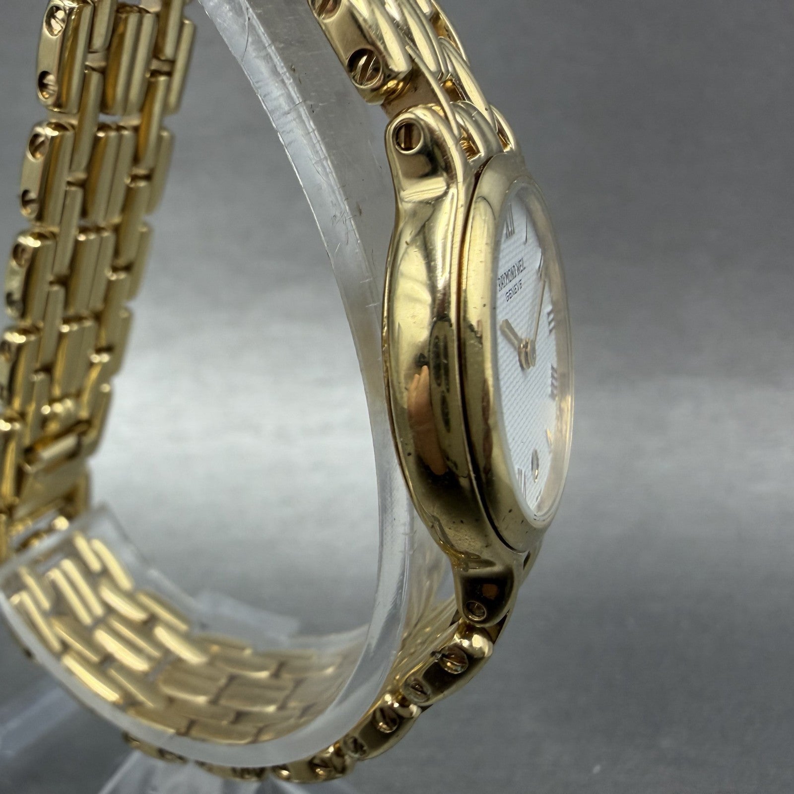 Raymond Weil Watch Women 24mm White Dial Gold Plated Date Round 9946 New Battery3