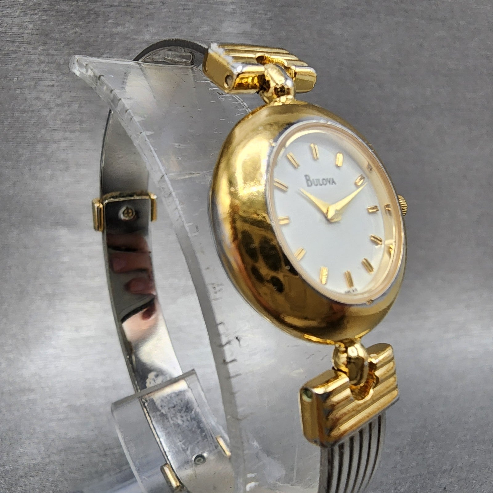 Bulova Watch Women 22mm White Dial Two Tone Round 98L69 New Battery3