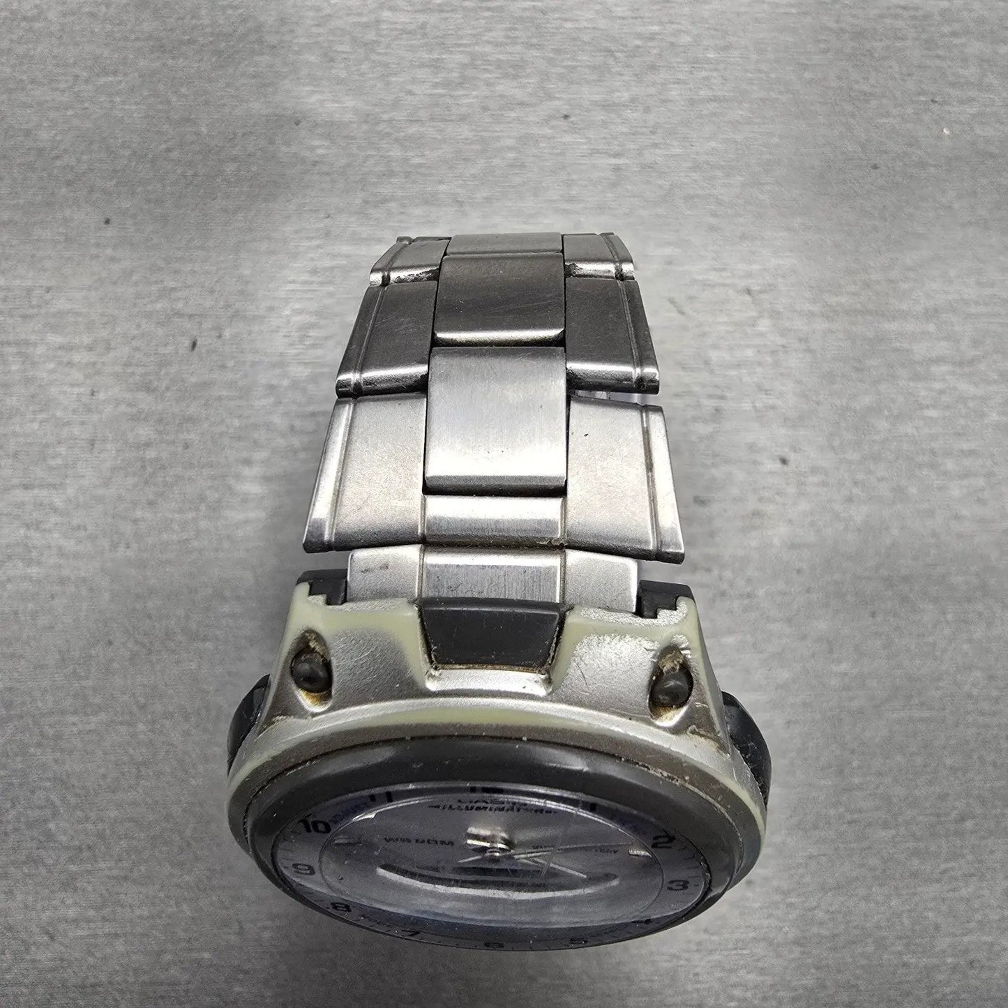 Casio Illuminator AW-80 Watch Men 40mm Silver Dial Silver Tone Daydate New BattH4