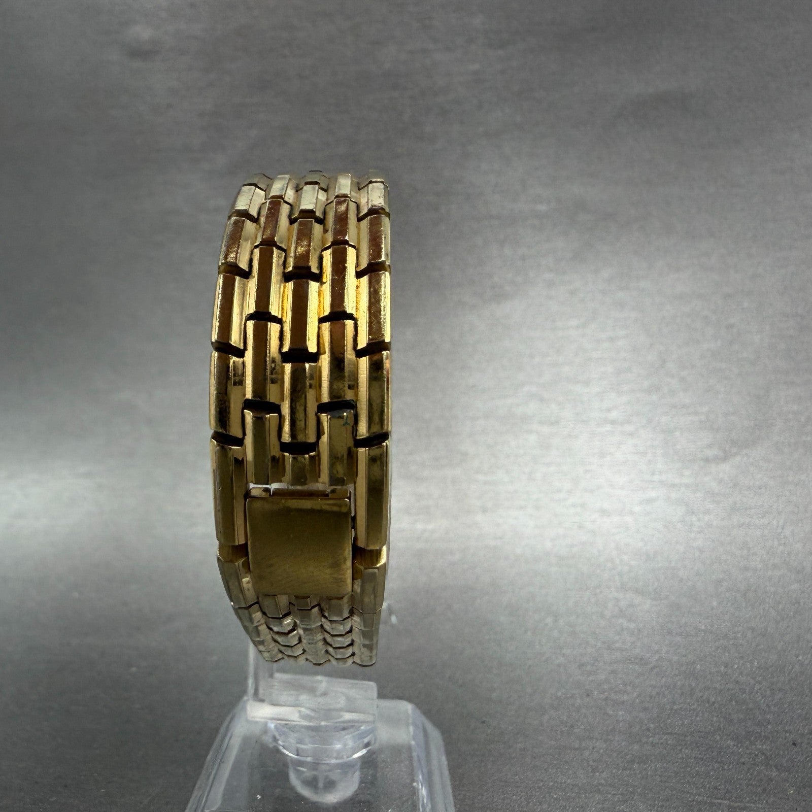 Seiko Watch Women 18mm Black Dial Gold Tone Round 1N00-0029 New Battery Vintage7