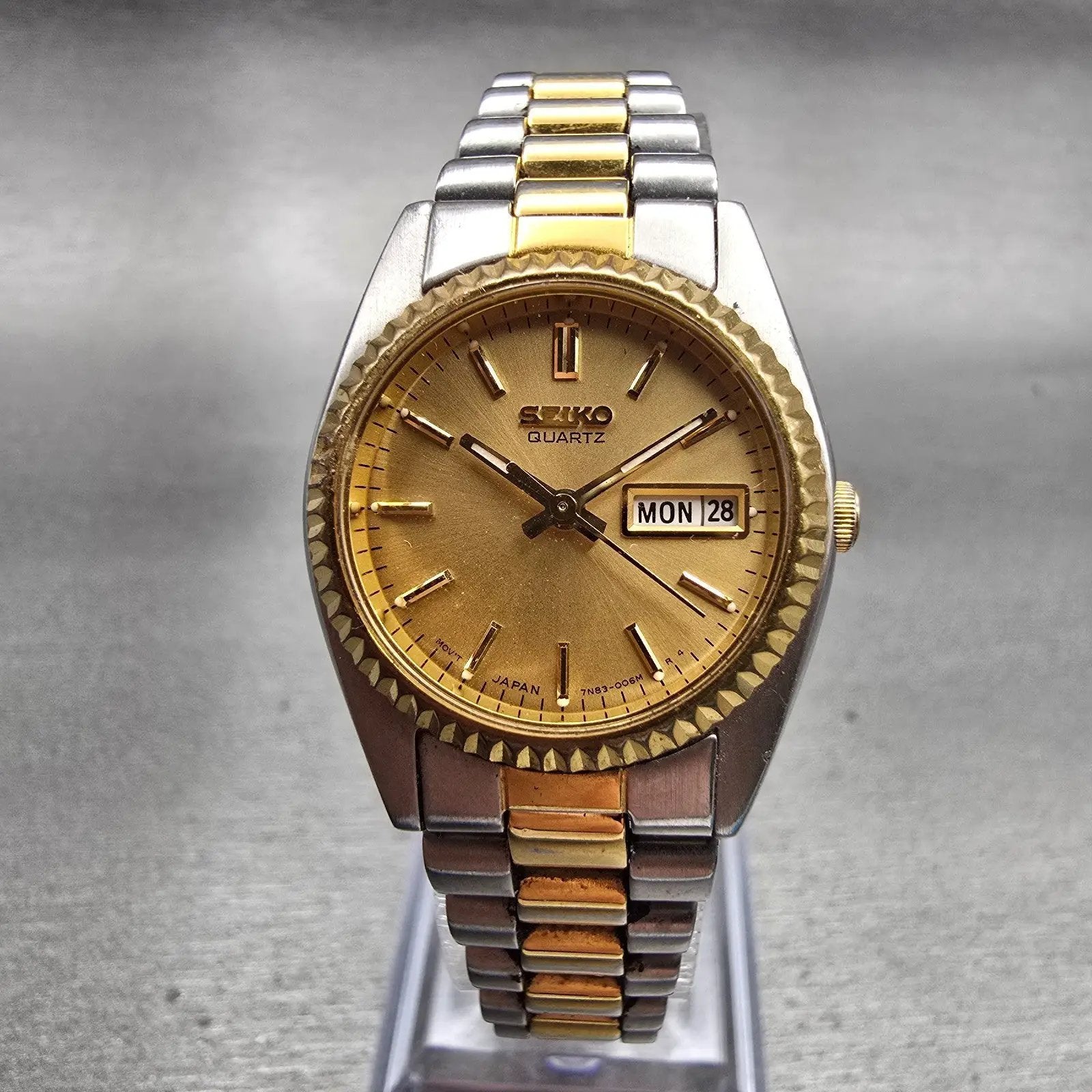 Seiko Watch Women 24mm Gold Dial Two Tone Daydate Round 7N83-0041 New Battery0