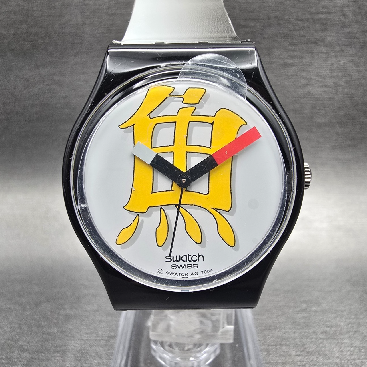 Swatch Prosperous Fish Mens Watch 34mm White Dial Black Tone Round GB226 New Bat0