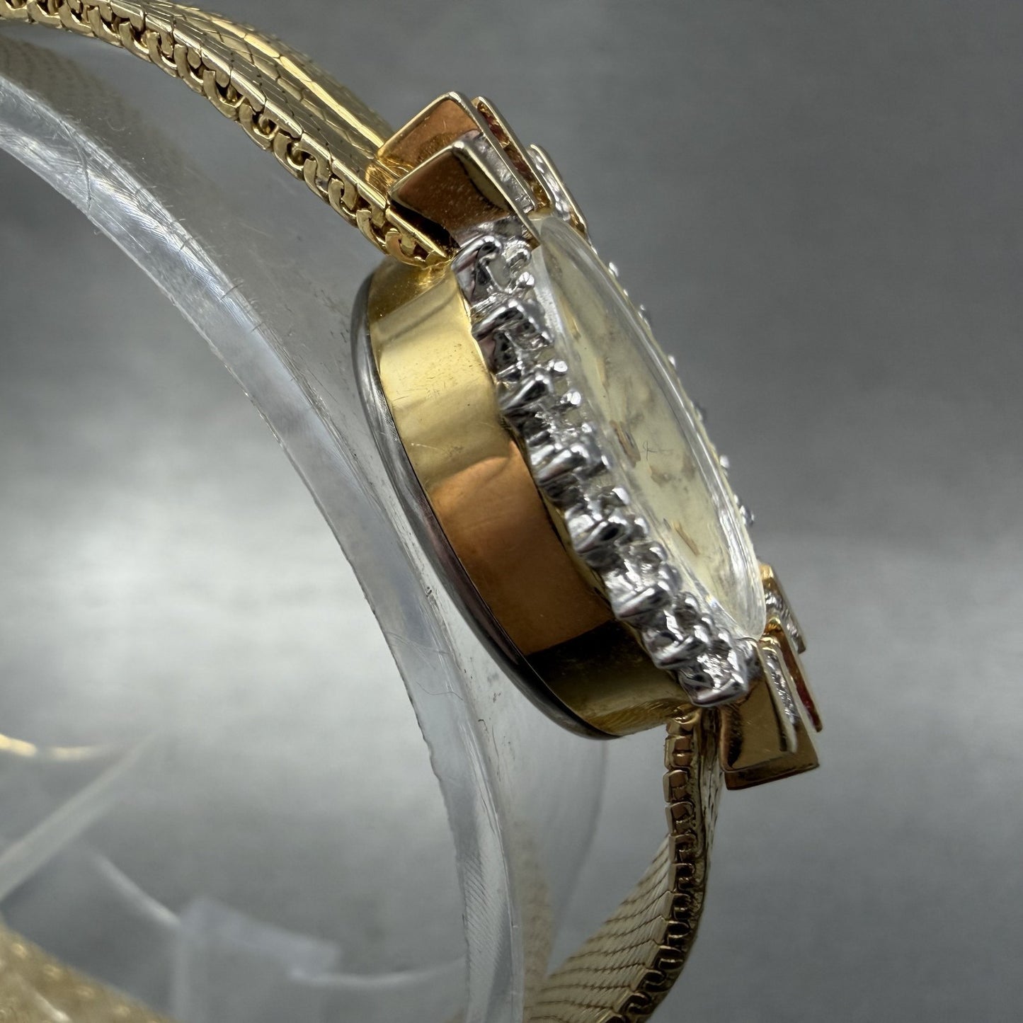 Armitron Deauville Diamond Watch Women 15mm Gold Dial Gold Ruby Oval New Battery3
