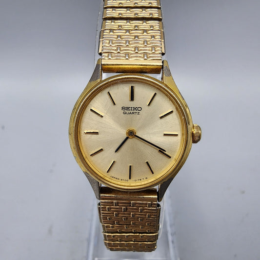 Vintage Seiko Watch Women Gold Tone Champange Dial 23mm Round 4700-0059 New Batt
