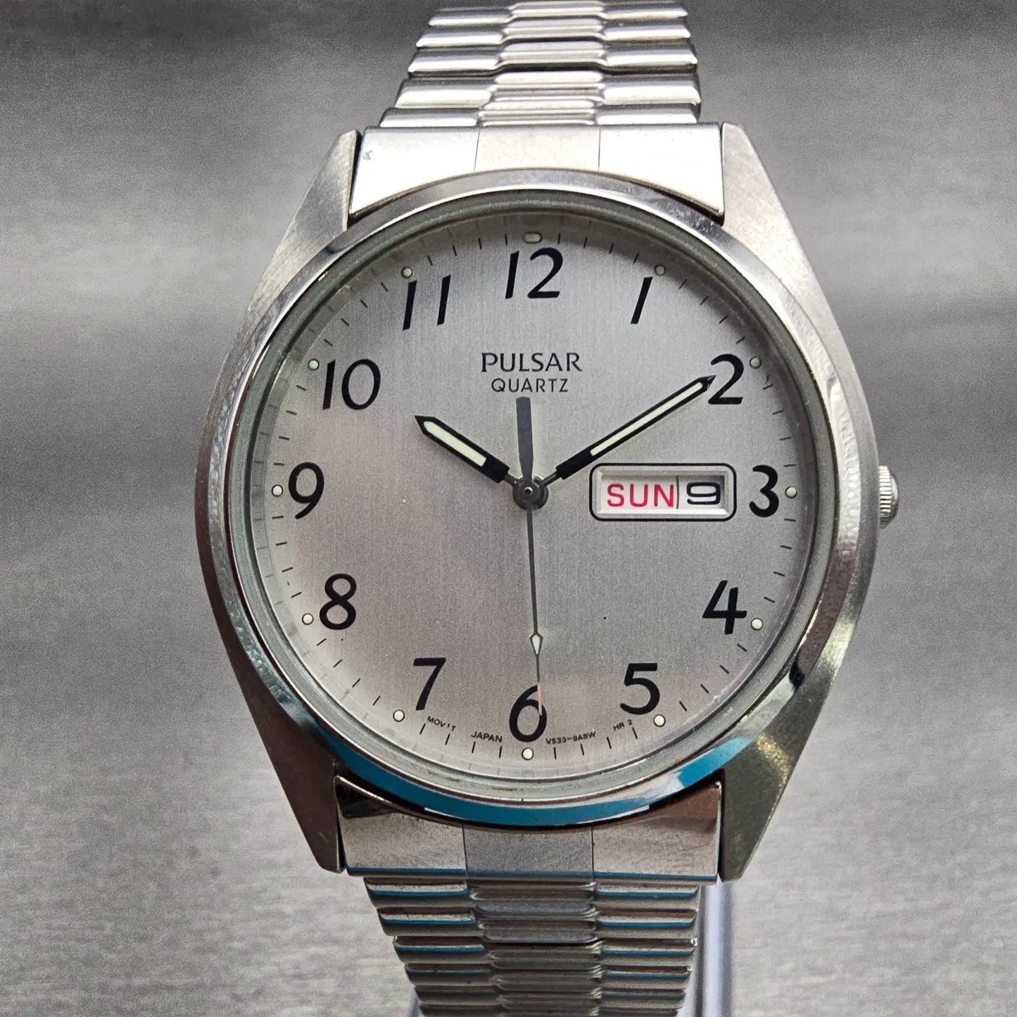 Seiko Pulsar Watch Men 36mm Silver Dial Silver Tone Daydate V533-9A00 New Batt0