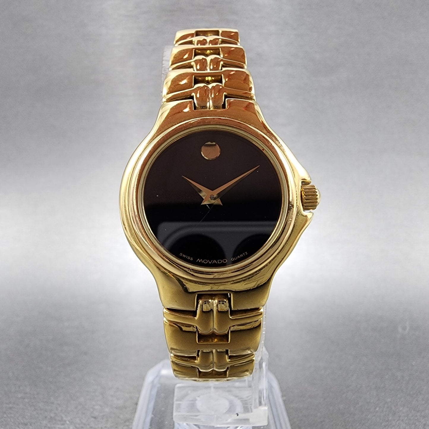 Movado Museum Watch Women 25mm Black Dial Gold Tone Round 88A1827 New Battery5