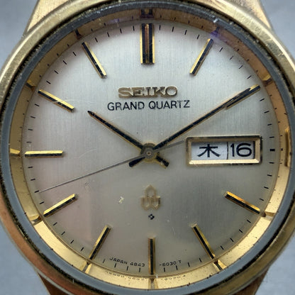 Seiko Grand Quartz Watch Men 38mm Silver Dial Gold Tone Daydate 4843-8041 NewBat1