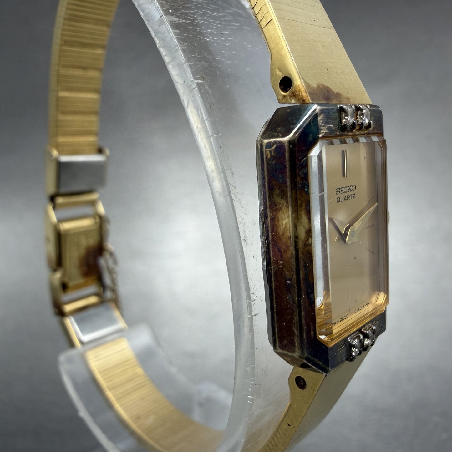 Seiko Tank Watch Women 14mm Champagne Dial Gold Tone Rectangle 2e20-5099 New Bat3