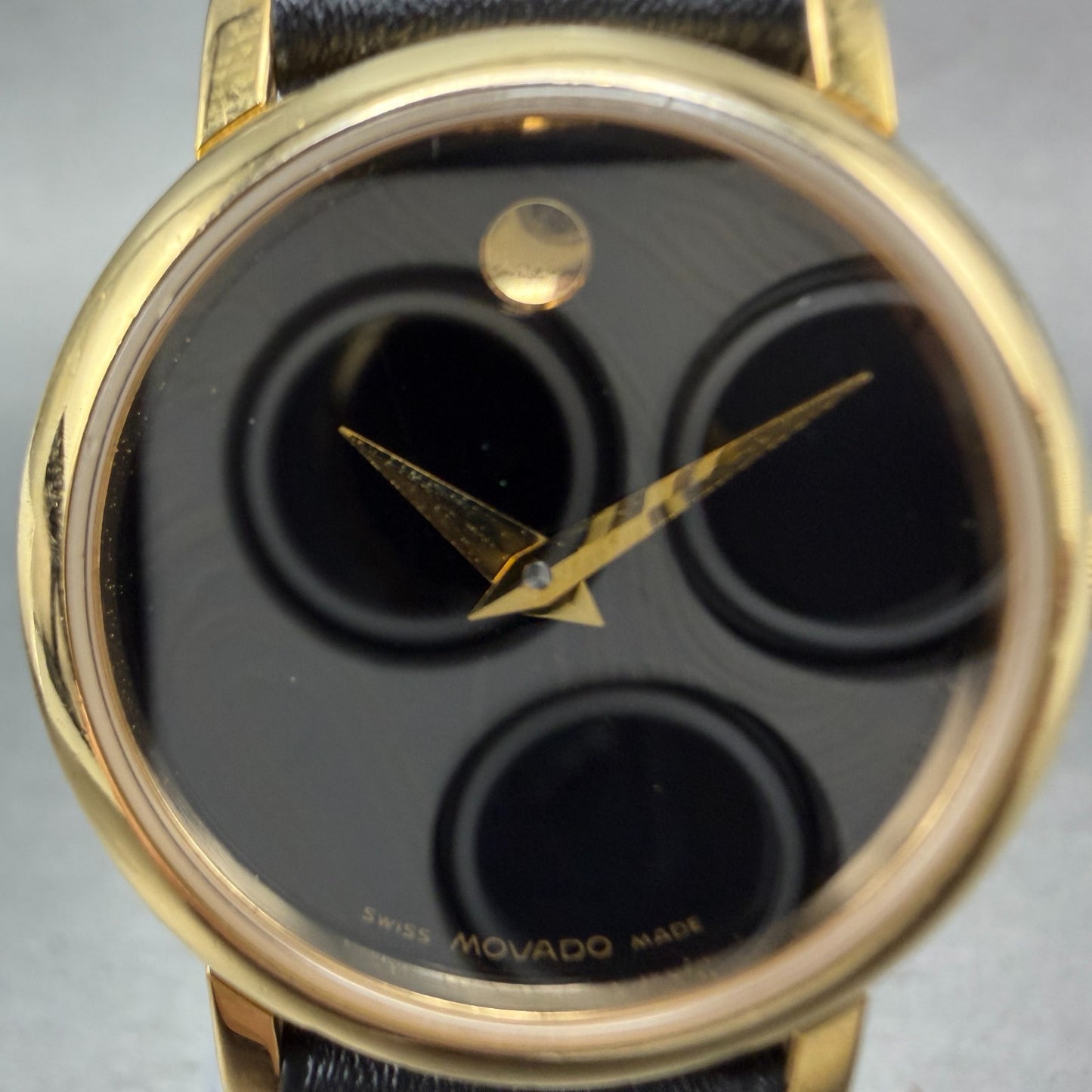 Movado Muesem Watch Women 26mm Black Dial Gold Tone Round 87 E4 0834 New Battery1