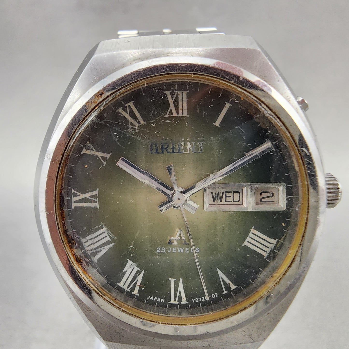 Orient Chrono Ace Watch Men 36mm Green Dial Silver Tone Daydate G42927260 PARTS2