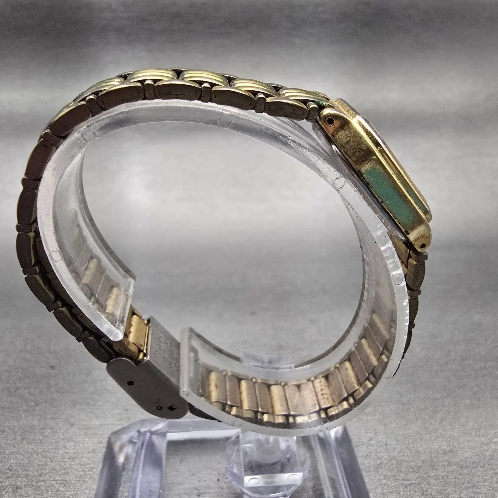 Seiko Watch Women 17mm Gold Dial Gold Tone Rectangle V401-5250 New Battery VTG8