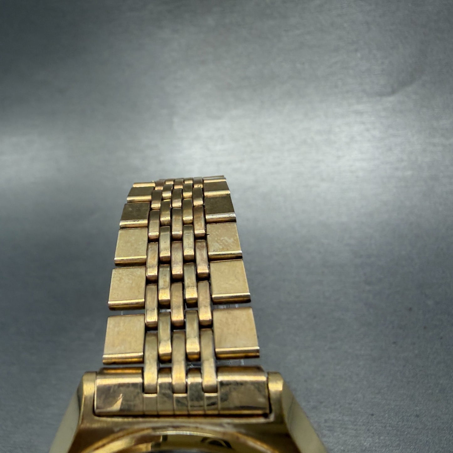 Seiko Lord Matic Watch Men 36mm Silver Dial Gold Tone Daydate 5606-7010 Runs4