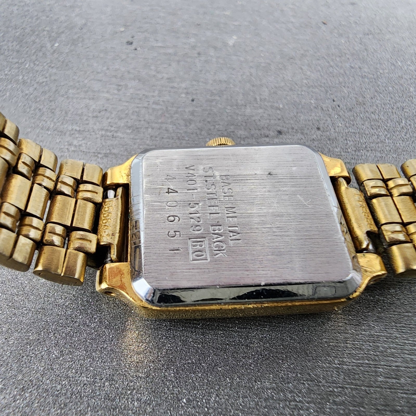 Seiko Tank Watch Women 18mm Champagne Dial Gold Tone Rectangle V4015129 New Bat9