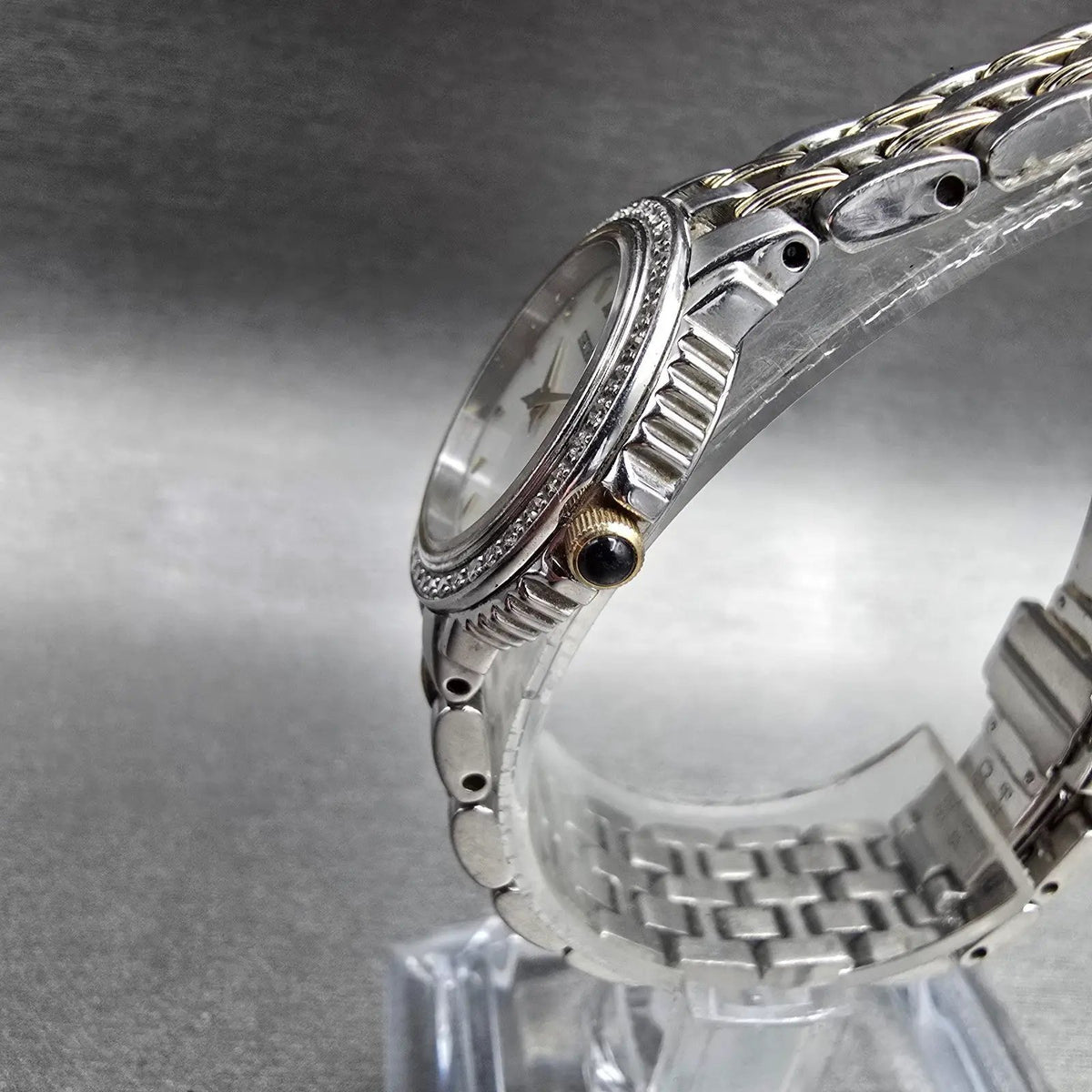 Seiko Watch Women 23mm MOP Dial Silver Diamond Bezel Round 1N00-0KH0 New Battery2