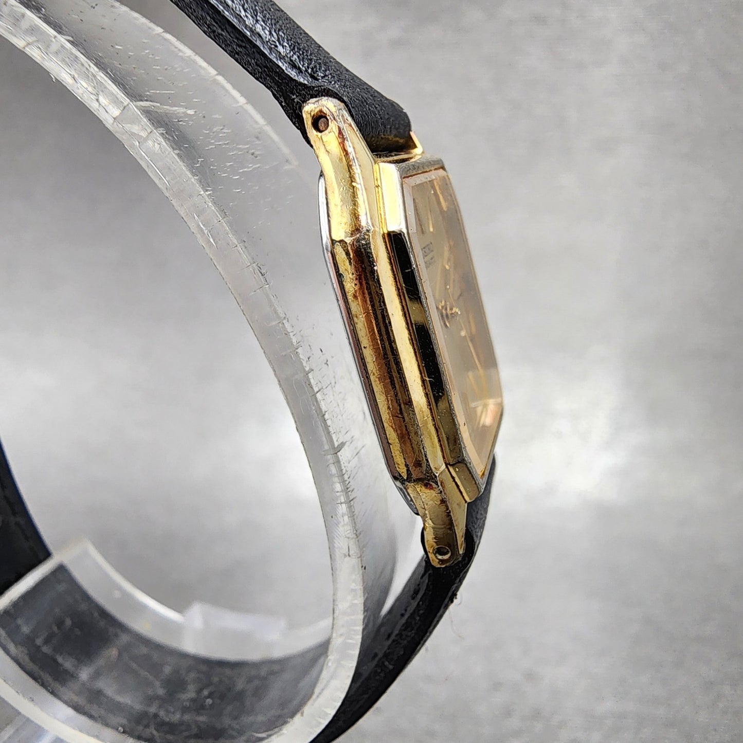 Seiko Tank Watch Women 19mm Champagne Dial Gold Tone 73215240 New Battery3
