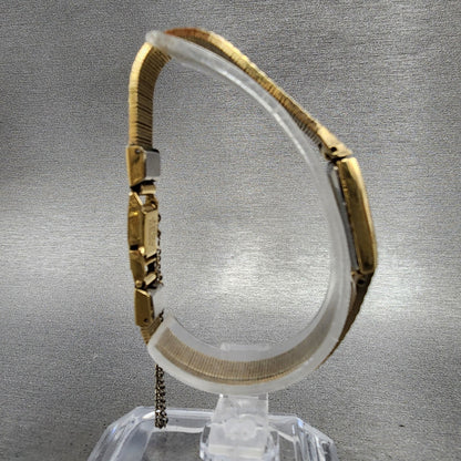 Seiko Tank Watch Women 12mm Champagne Dial Gold Tone 2e205129 New Battery8