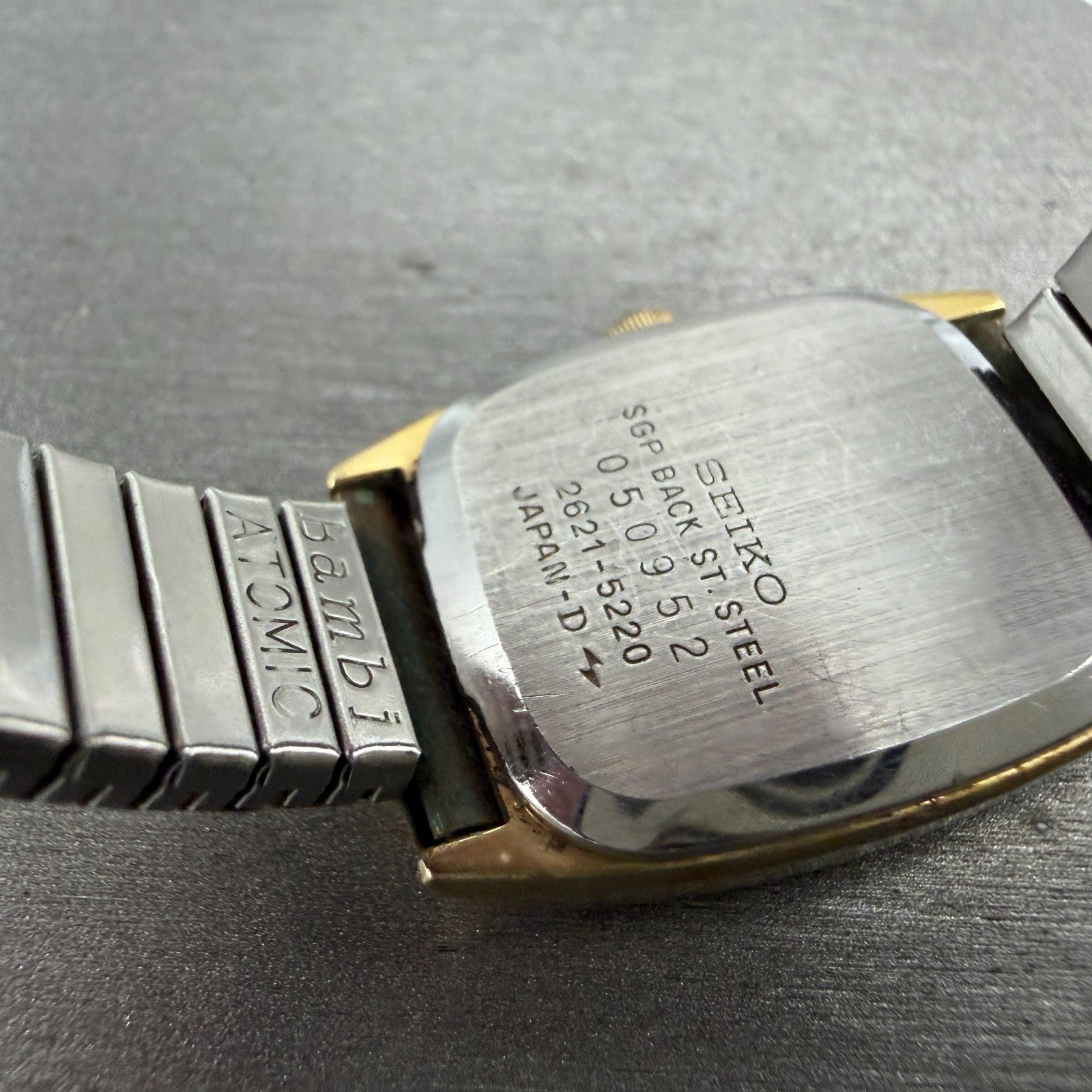 Seiko Tank Watch Men 20mm Champagne Dial Gold Tone Rectangle 2621-5220 New Batt29