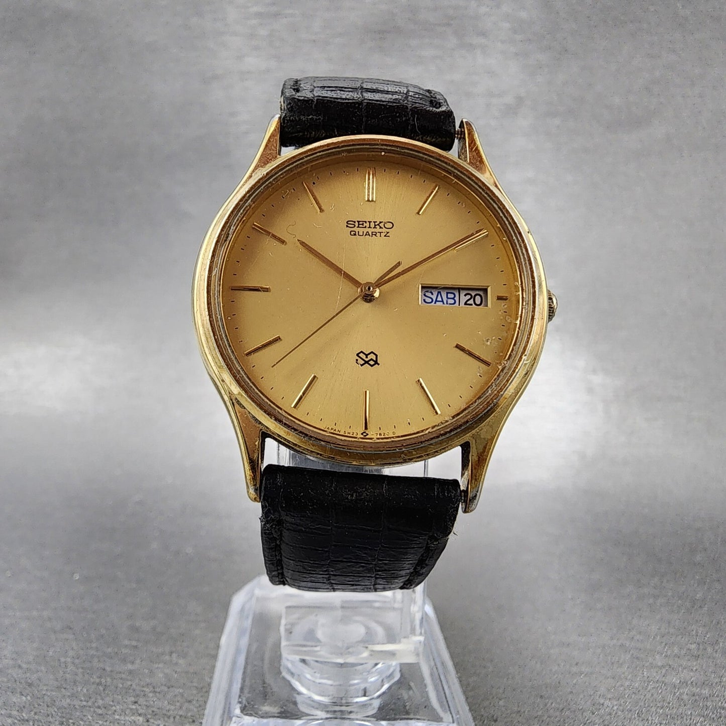Seiko SQ Watch Men 33mm Gold Dial Gold Tone Daydate Round 5H237B09 PARTS6