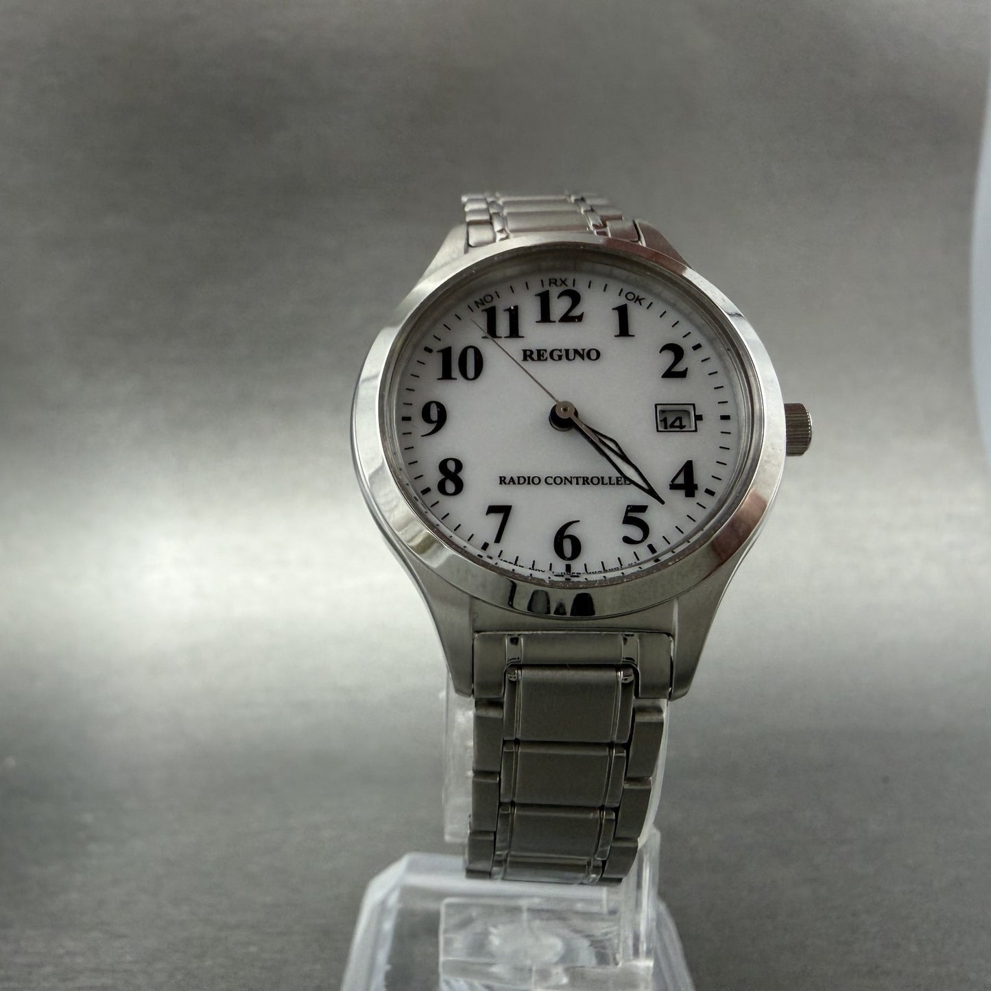 Citizen Reguno Watch Women 28mm White Dial Silver Tone Date Round Runs Solar5