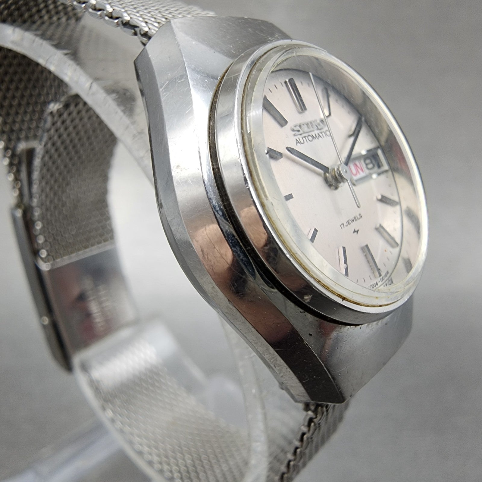 Seiko Automatic Watch Women 24mm Silver Dial Silver Tone Daydate 22060040 Runs3