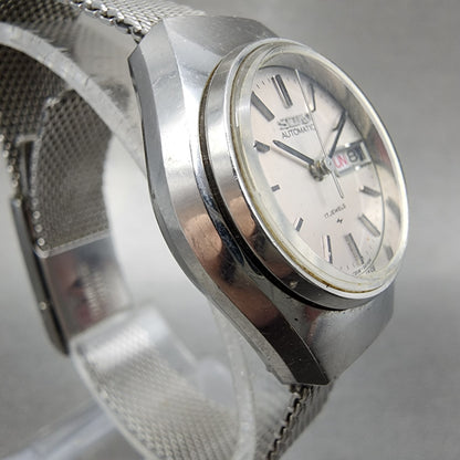 Seiko Automatic Watch Women 24mm Silver Dial Silver Tone Daydate 22060040 Runs3