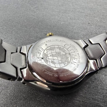 Citizen Eco-Drive Watch Women 27mm Silver Dial Two Tone Date E010-K001200 Runs S8