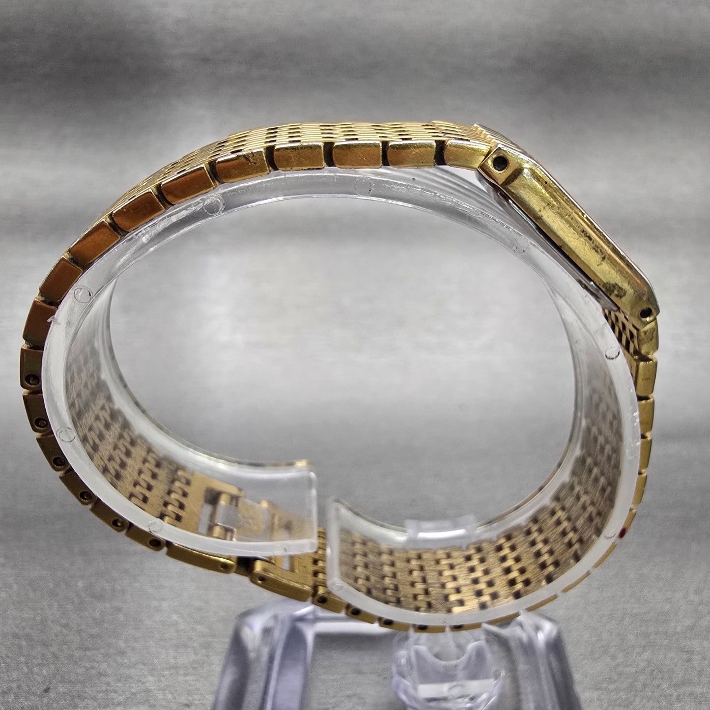 Seiko Watch Women 13mm Gold Dial Gold Tone Rectangle 2E20-6700 New Battery VTG8
