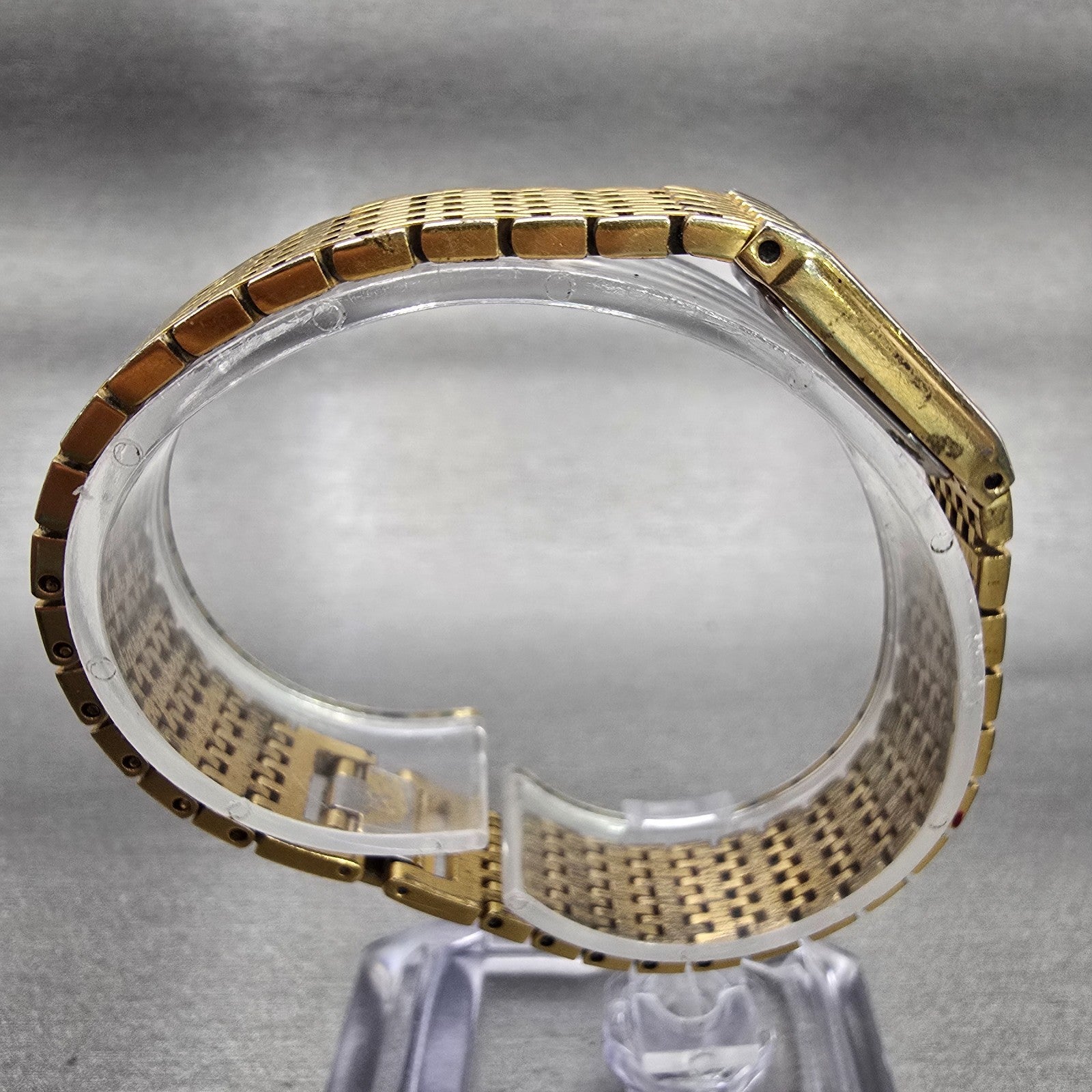 Seiko Watch Women 13mm Gold Dial Gold Tone Rectangle 2E20-6700 New Battery VTG8