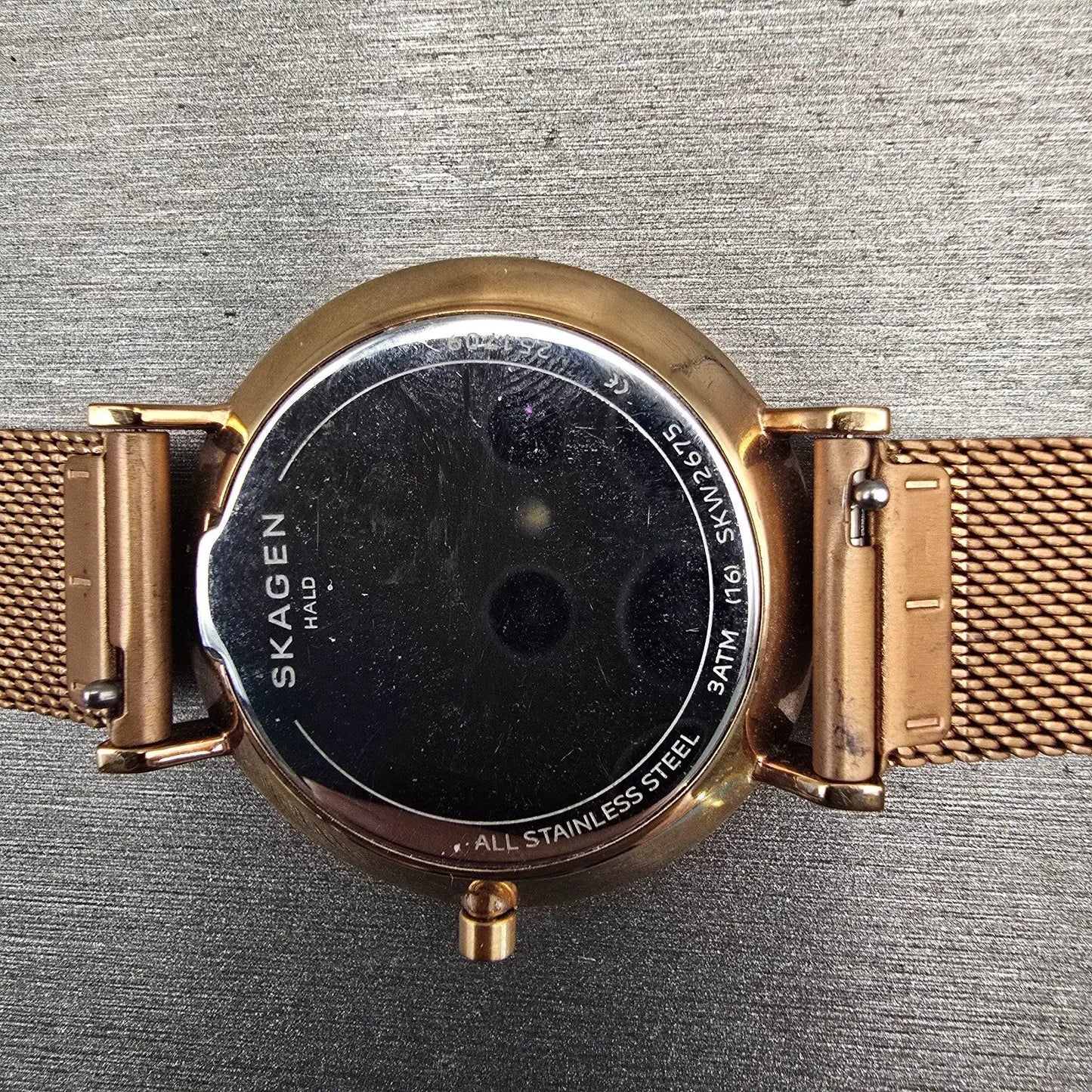 Skagen Hald Watch Women 34mm Gray Dial Gold Tone Round SKW2675 New Battery10
