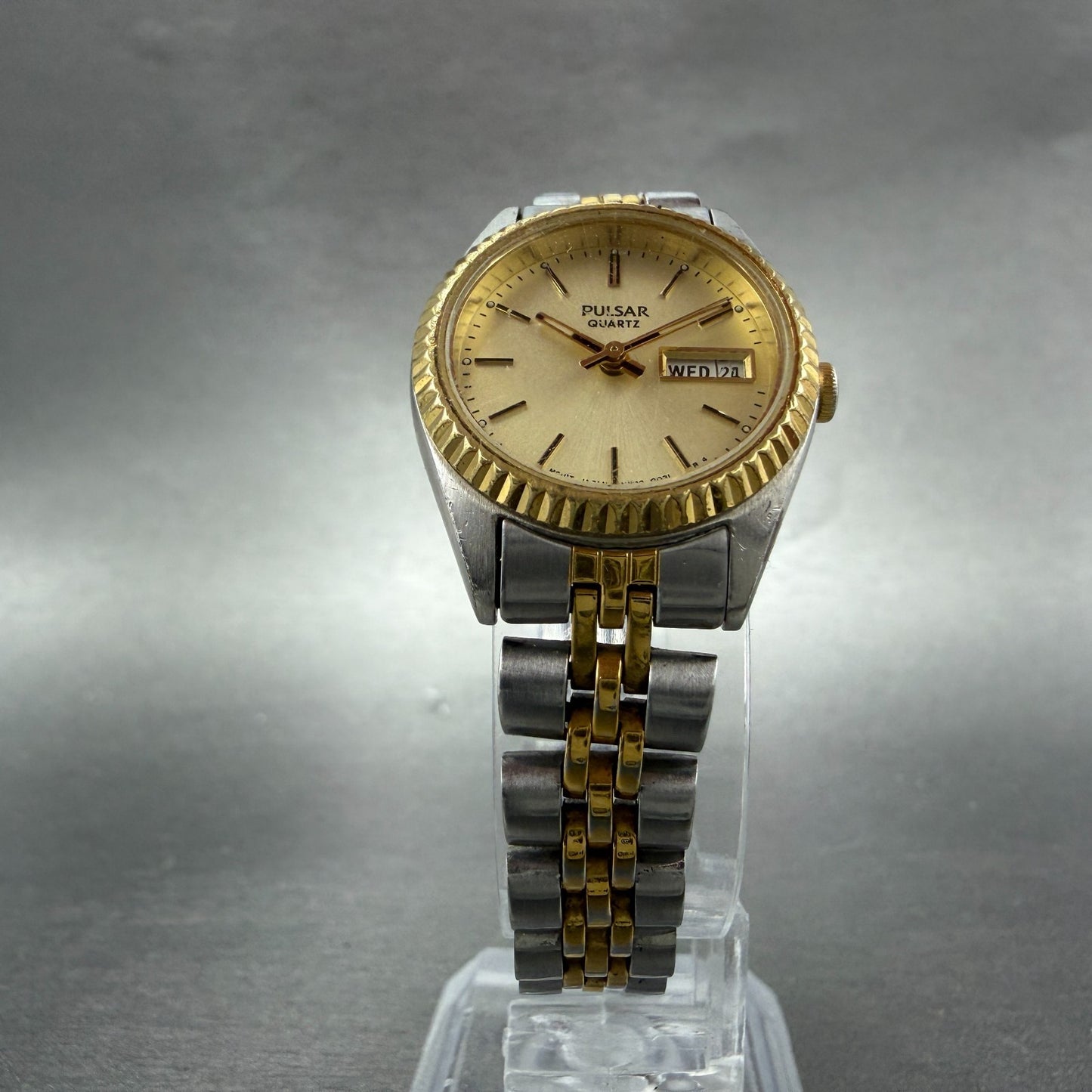 Pulsar Watch Women 24mm Champagne Dial Two Tone Daydate Round V783-0030 New Batt5