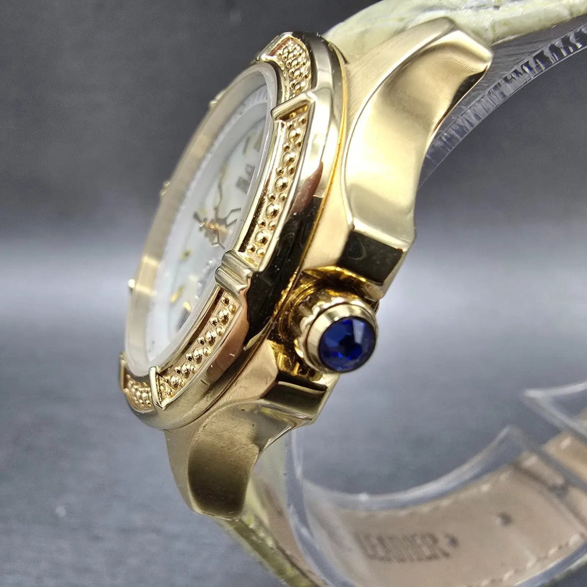 Invicta Wildflower Watch Women 30mm MOP Dial Gold Date Round Heart New Battery2