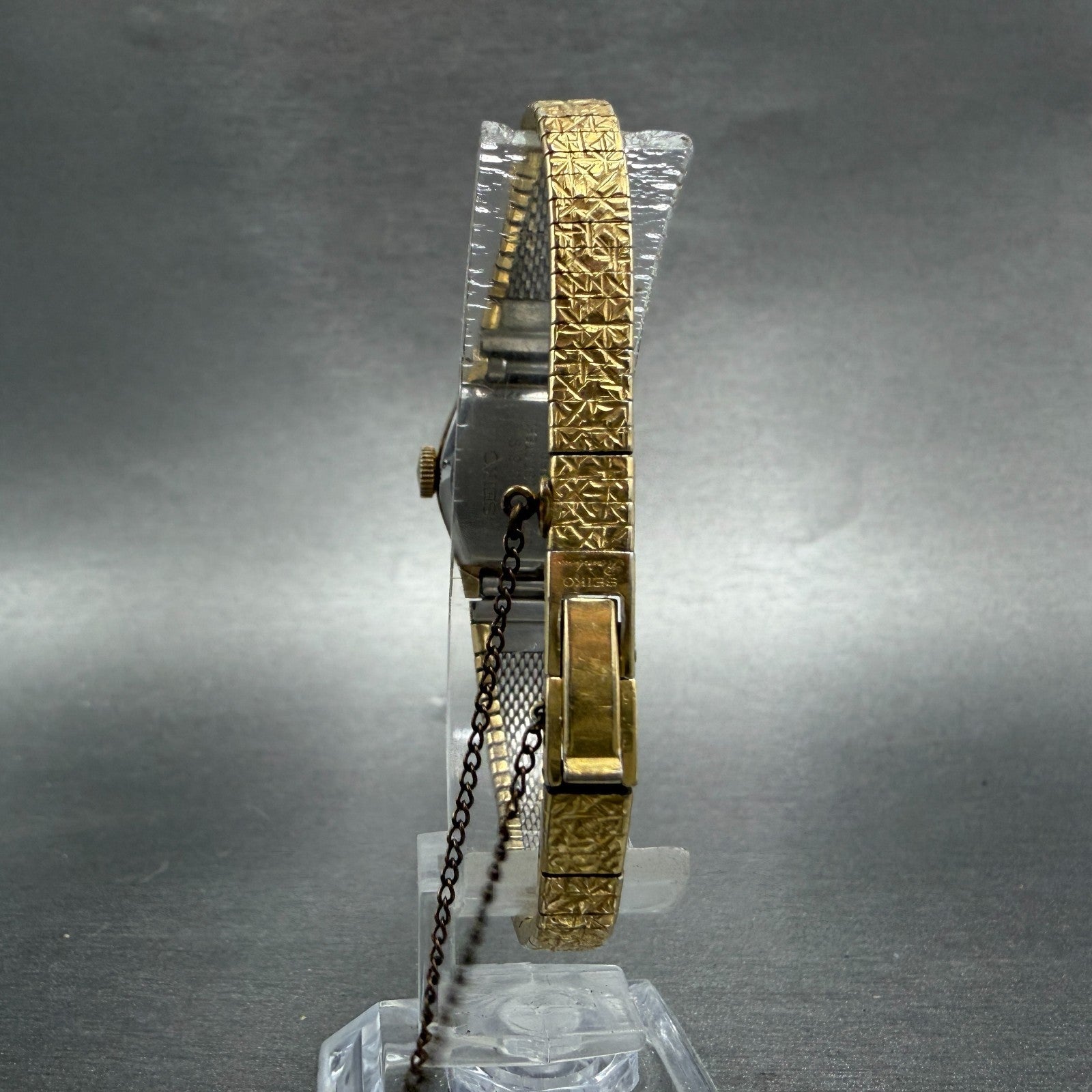 Seiko Rainbow Watch Women 17mm Champagne Dial Gold Tone Manual 11-7450 Runs7