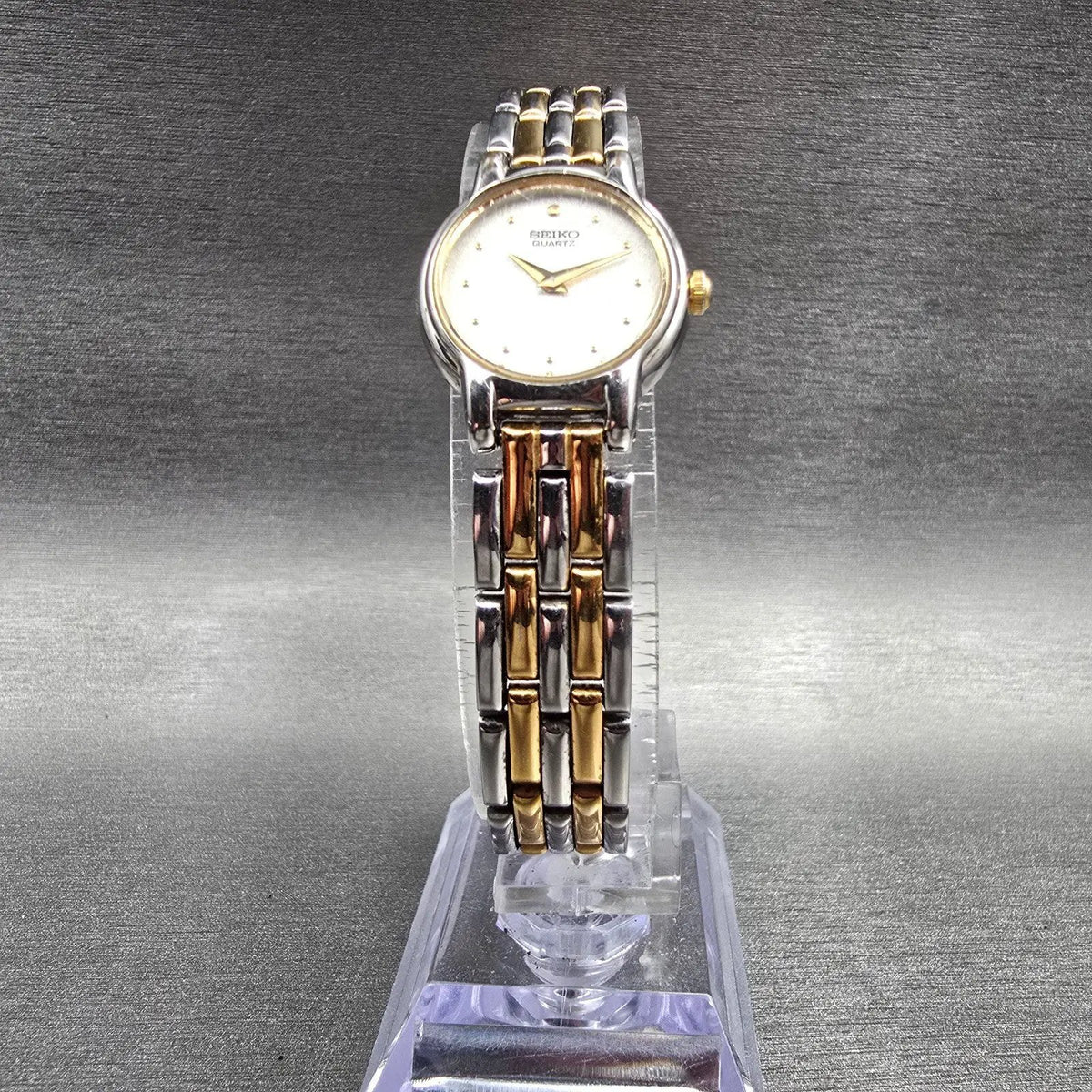 Seiko Watch Women 19mm Silver Dial Silver Tone Round 1N00-0G69 New Battery JP35