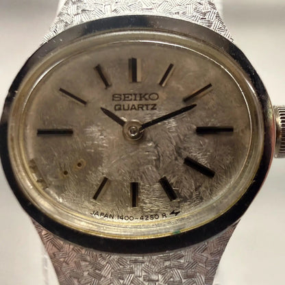 Seiko Watch Women 17mm Silver Dial Silver Tone Oval 1400-7389 New Battery VTG1