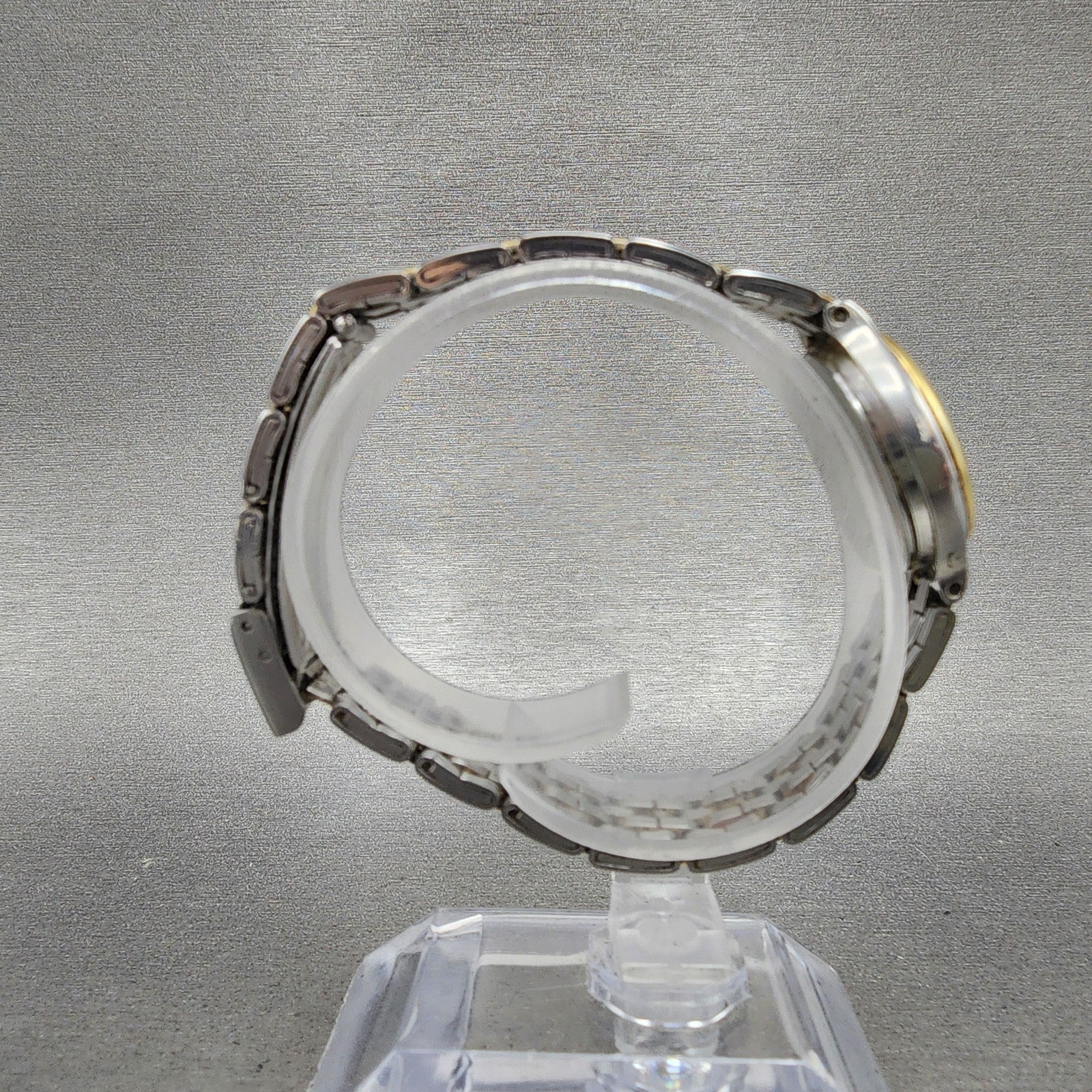 Seiko Watch Women 24mm White Dial Two Tone Date Round 7N826B29 New Battery8