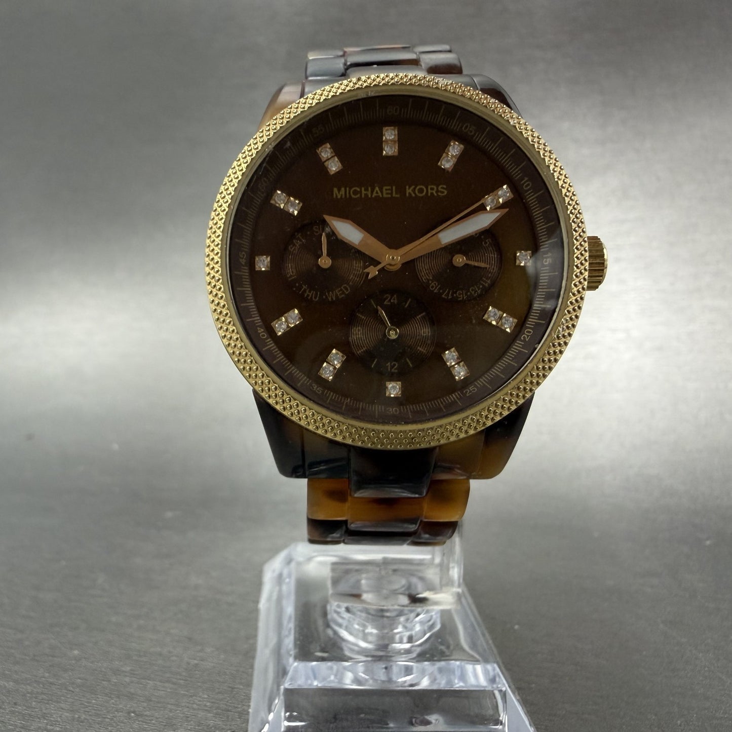 Michael Kors Watch Women 37mm Brown Dial Gold Tone Tortas Daydate New BatteryABC5