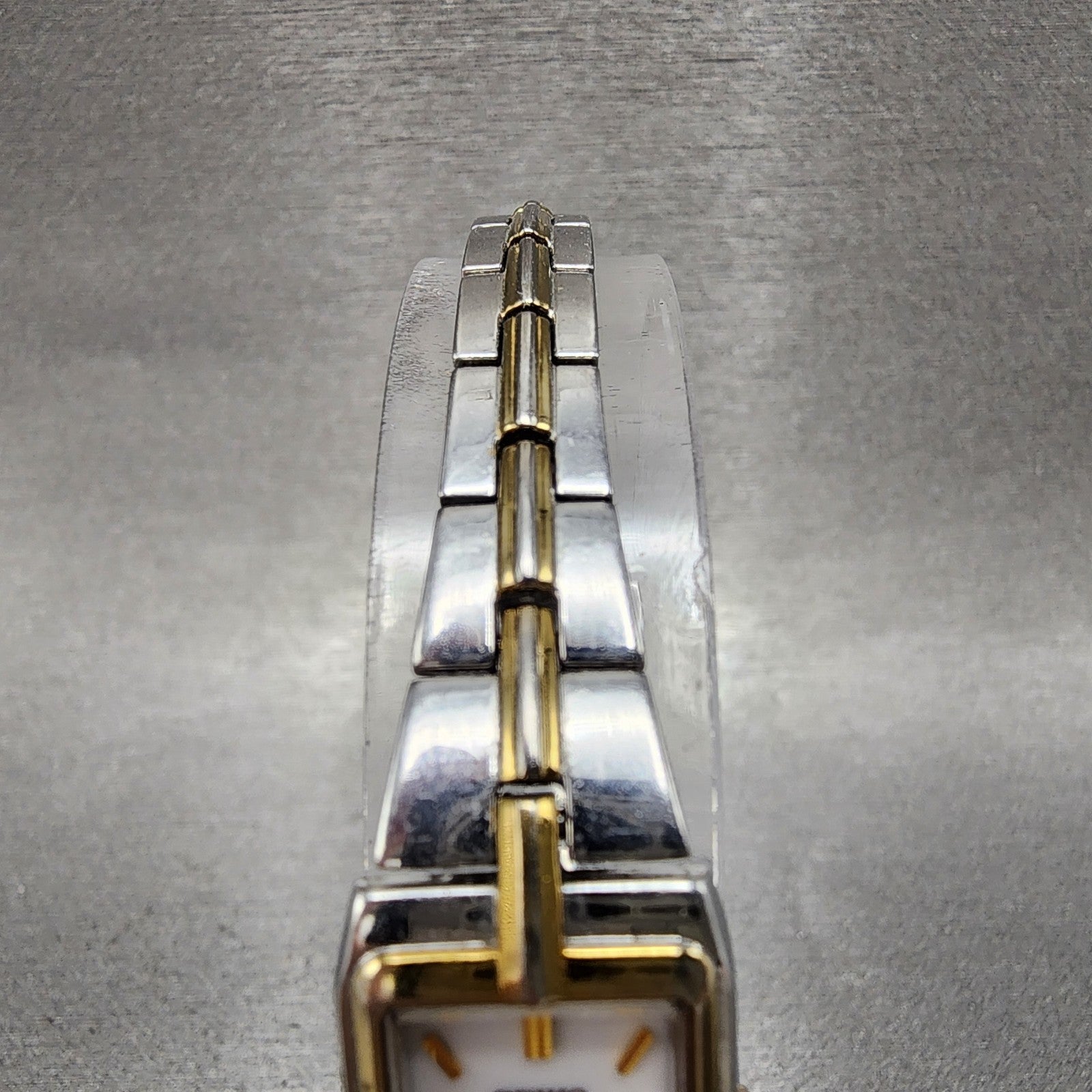 Seiko Solar Tank Watch Women 15mm White Dial Two Tone Rectangle V1160ah0 Runs4