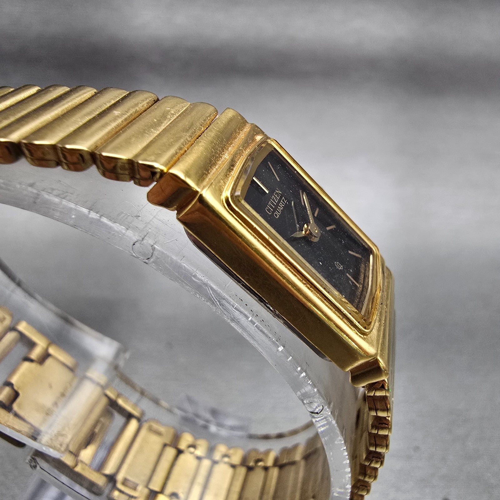 Citizen CQ Watch Women 13mm Black Dial Gold Tone Rectangle 2200-S11917 New Batt3