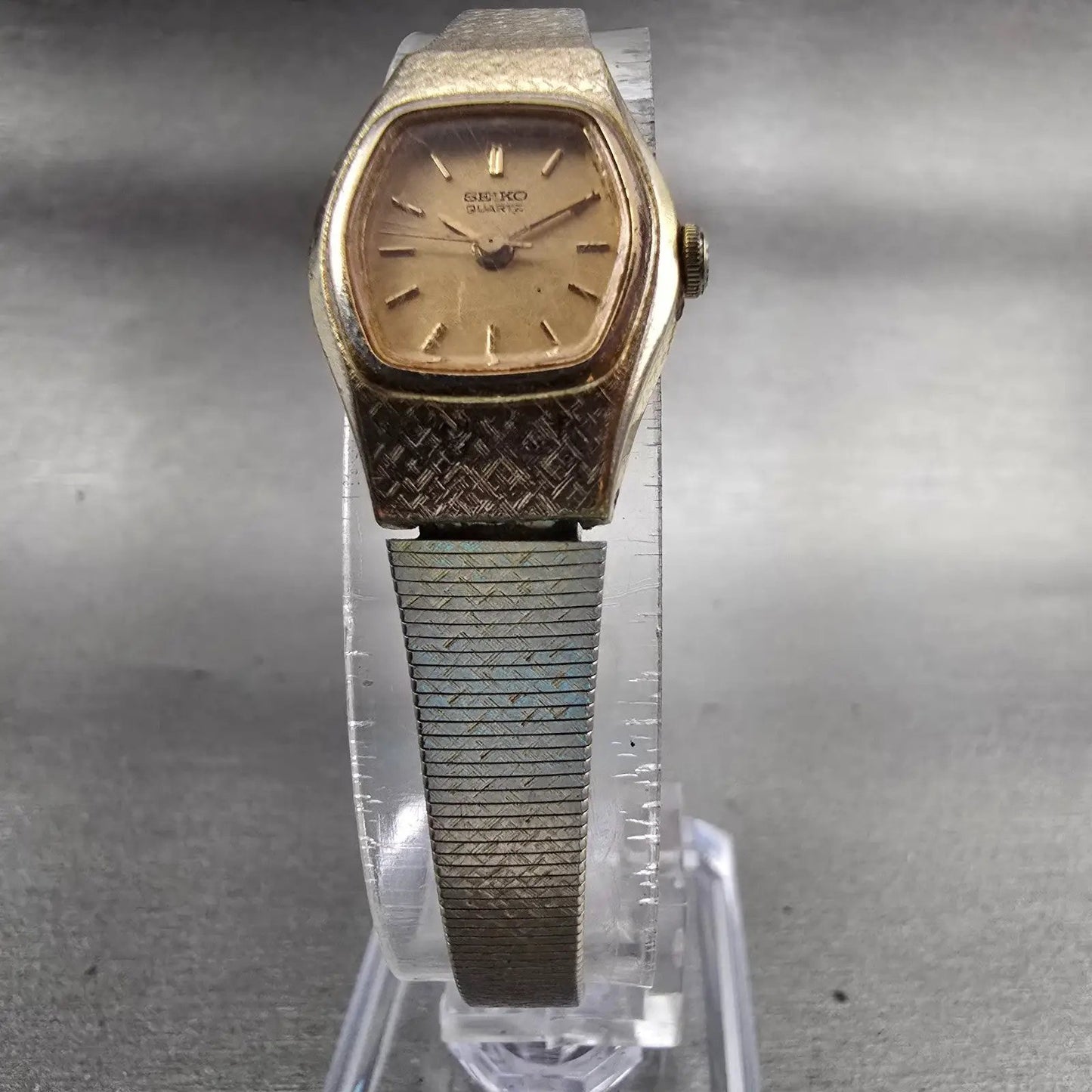 Seiko Watch Women 16mm Gold Dial Gold Tone Oval 2C21-5149 New Battery Vintage5