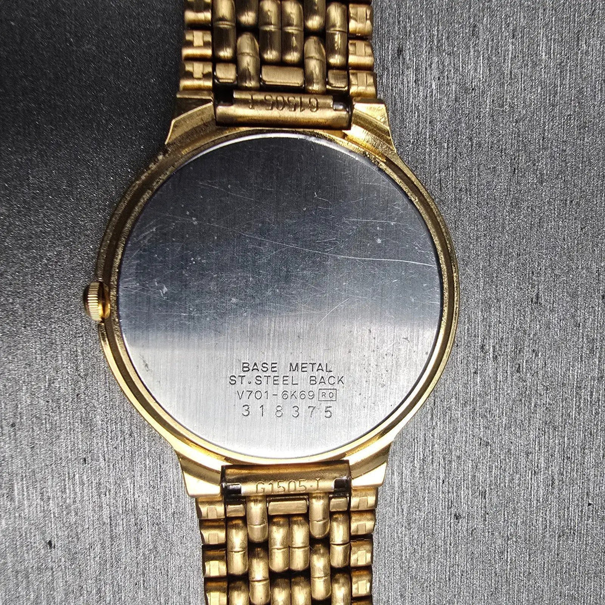 Seiko Watch Women 34mm Black Dial Gold Tone Round V701-6K69 New Battery10