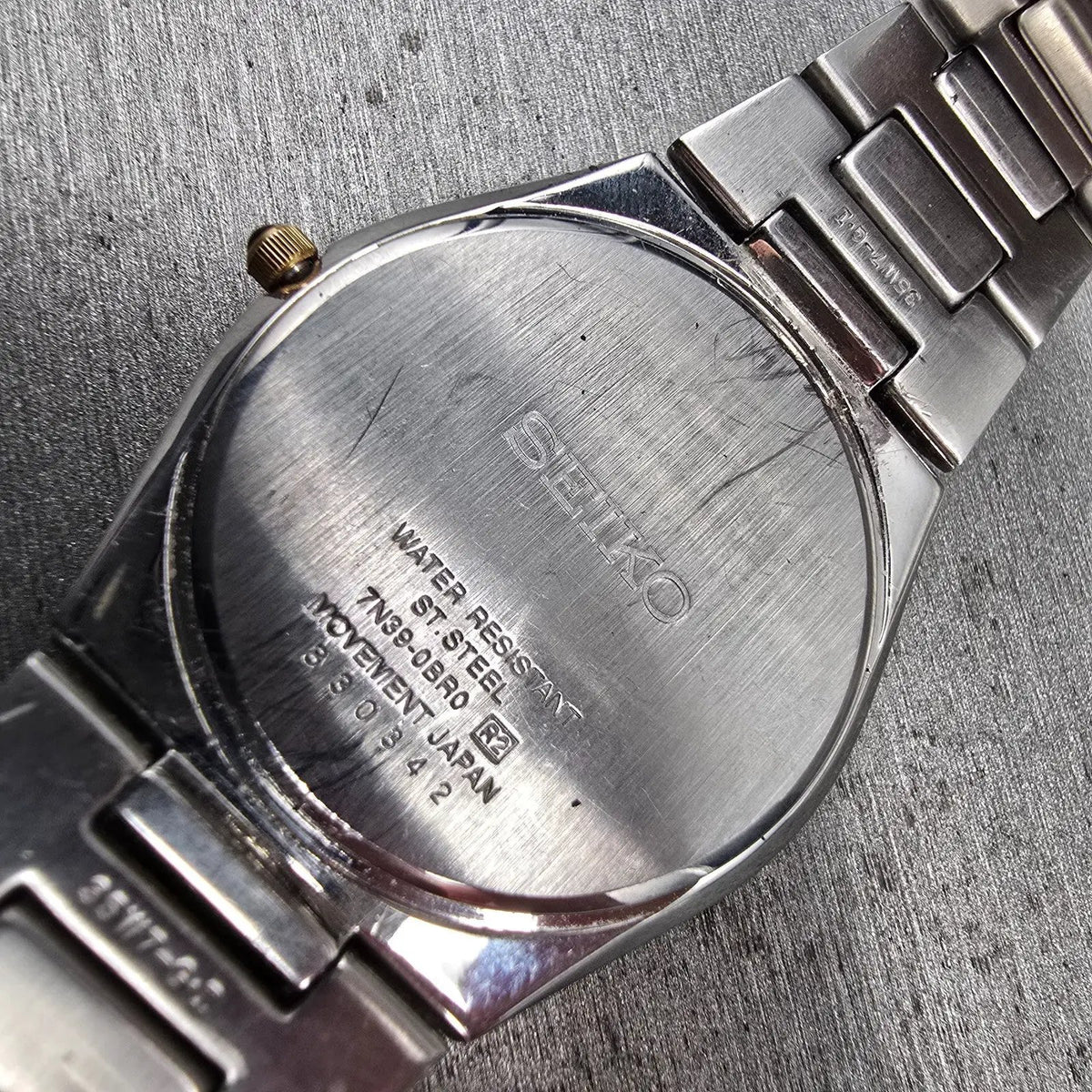 Seiko Watch Men 35mm Black Dial Two Tone Date Diamonds Round 7N39-0BR0 New Batt10